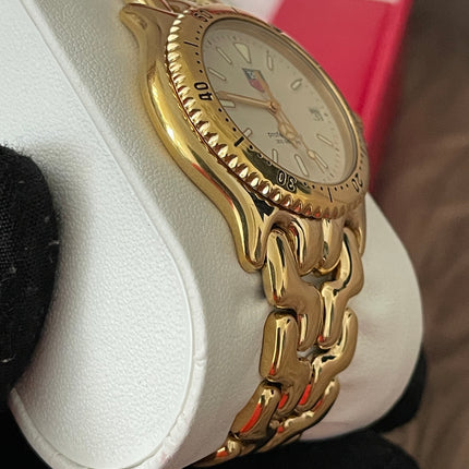 Preloved Authentic TAG Heuer Professional 200M Watch