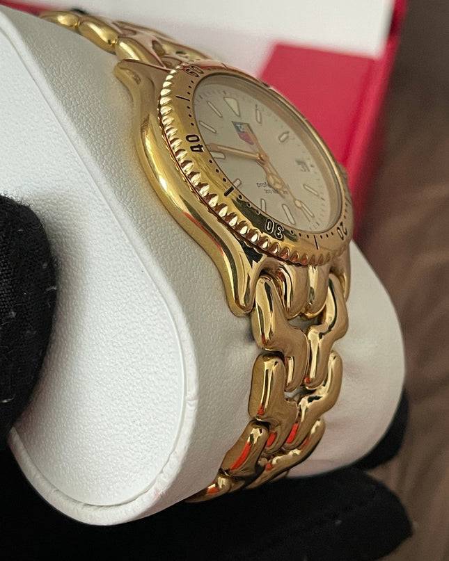 Preloved Authentic TAG Heuer Professional 200M Watch