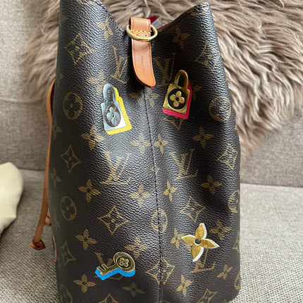 Preloved Authentic Louis Vuitton NéoNoé BB — Monogram Love Lock (Limited Edition)