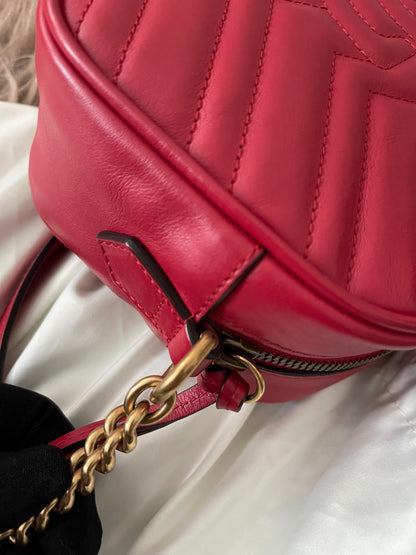 Preloved Authentic Gucci GG Marmont Camera Bag