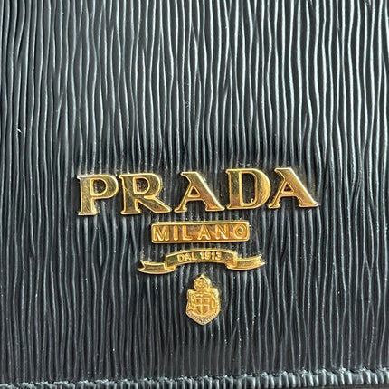 Preloved Authentic Prada Portafoglio Verticale Piccolo Small Vertical Wallet