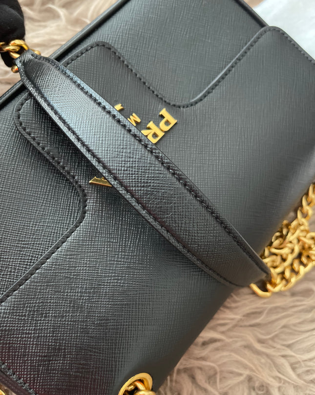 Preloved Authentic Pattina Flap Shoulder Bag Saffiano Leather Small crossbody bag