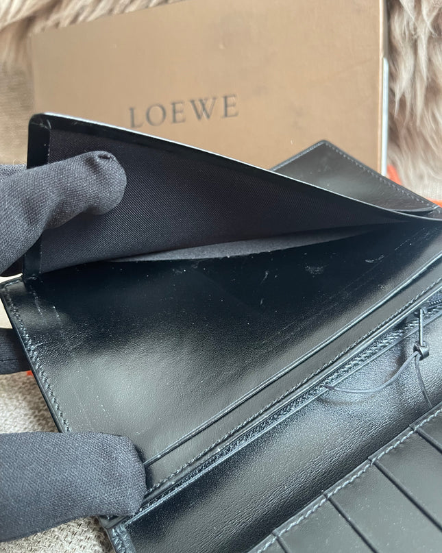 Preloved Authentic Loewe Bifold Wallet Black Grained Leather