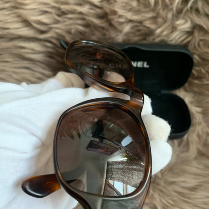 Chanel 2000s CC tortoiseshell sunglasses