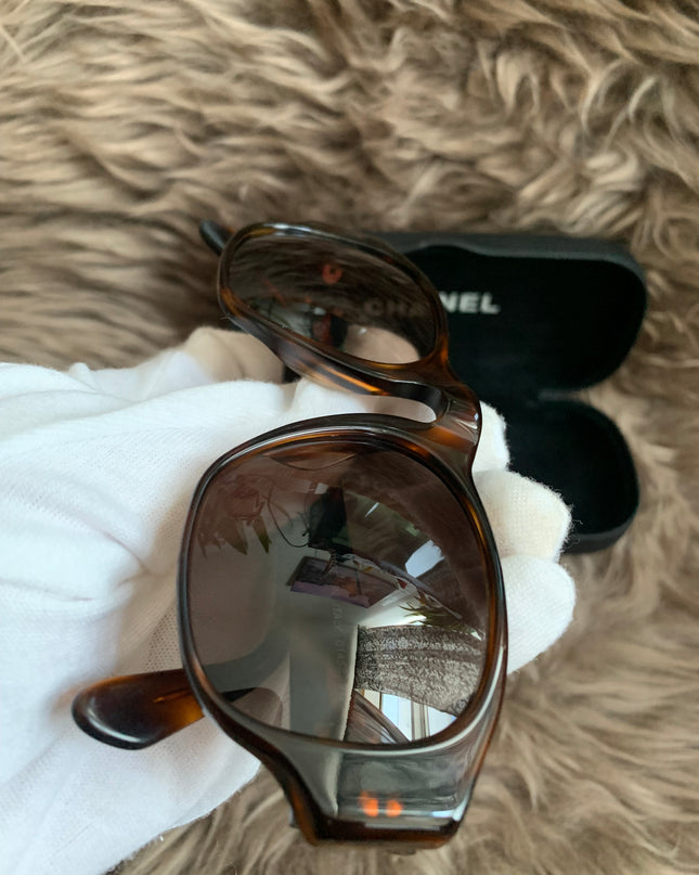 Chanel 2000s CC tortoiseshell sunglasses