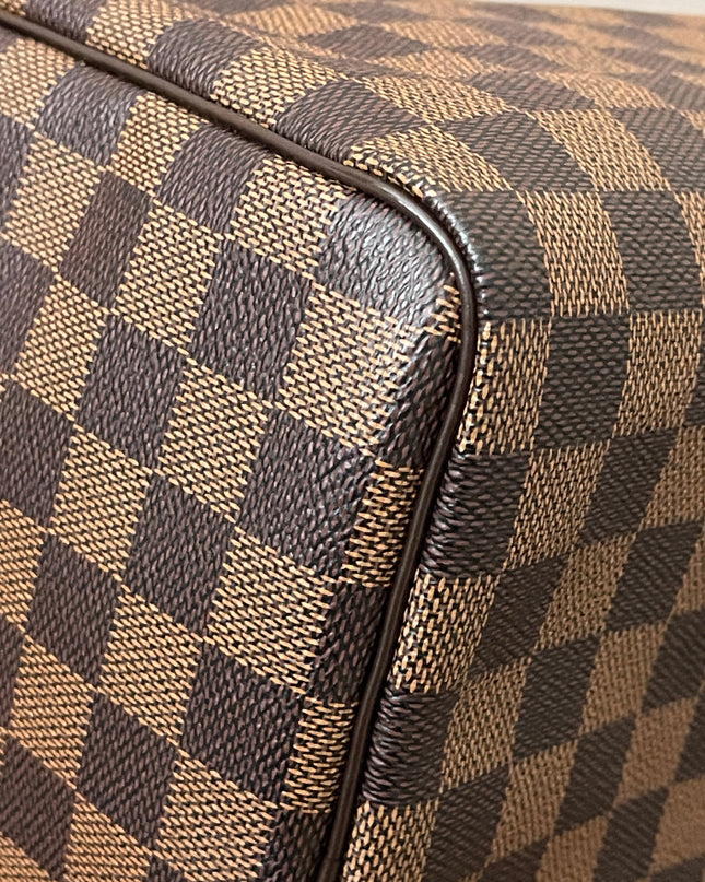 Preloved Authentic Louis Vuitton Speedy 30 handbag in the classic Damier Ebene