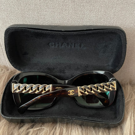 Preloved Authentic Chanel Square Chain Sunglasses