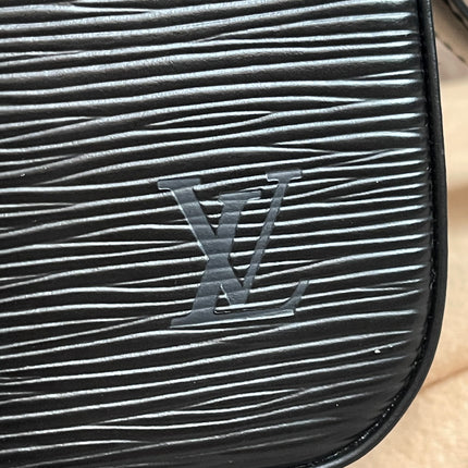 Preloved Authentic Louis Vuitton Epi Buci Crossbody Bag