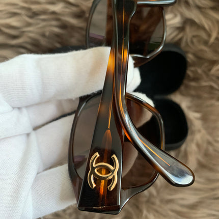 Chanel 2000s CC tortoiseshell sunglasses