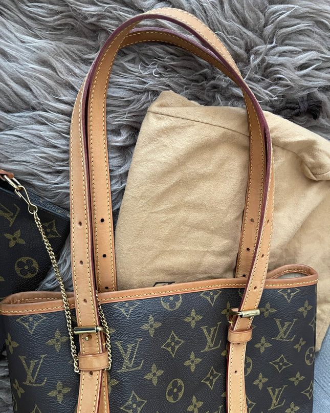 Preloved Authentic Rank B- Louis Vuitton Pre-Owned 2004 GM monogram bucket bag