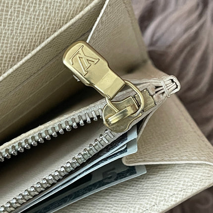 Preloved Authentic Rank B- Louis Vuitton Sarah wallet in the Damier Azur