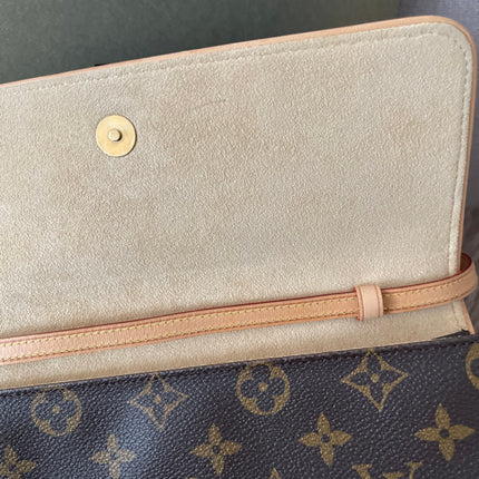Preloved Authentic Louis Vuitton Monogram Pochette Twin PM cross body bag