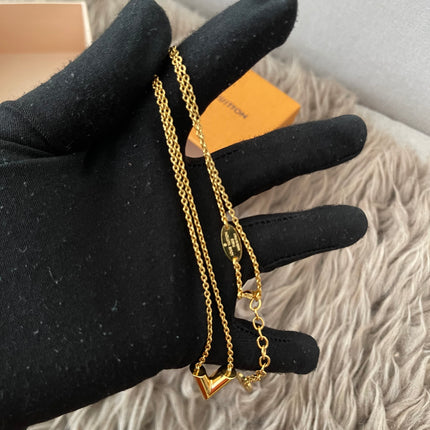 Preloved Authentic Essential V Necklace