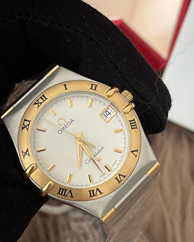 Preloved Authentic Omega Constellation 34mm/17cm, steel ‑ yellow gold on steel ‑ gold full bar