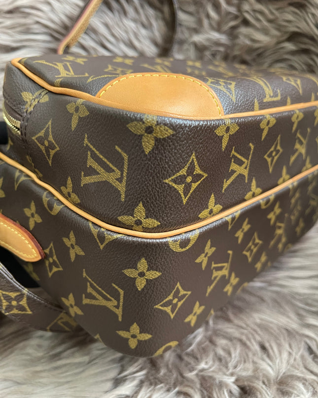 Preloved Louis Vuitton 2005 Nil messenger bag