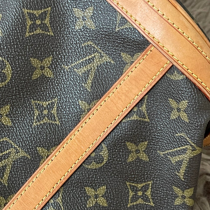 Preloved Authentic Rank B- Louis Vuitton Pre-Owned 2004 GM monogram bucket bag