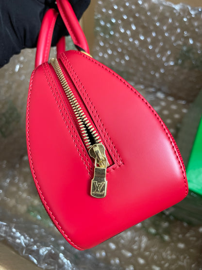 Preloved Louis Vuitton Red Epi Jasmin Handbag w/provided strap