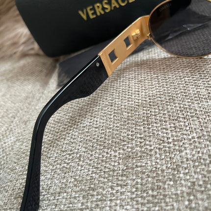 Preloved Authentic Versace Biggie Oval Sunglasses – Black & Gold Medusa, VE2176