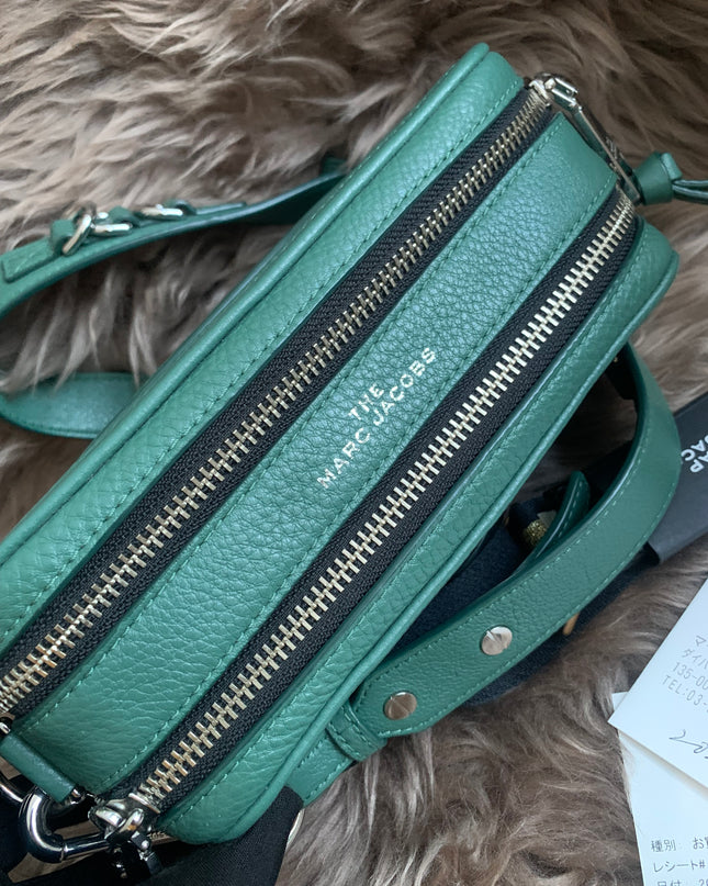 Marc Jacobs The Softshot 21 in cucumber green leather silver-tone hardware