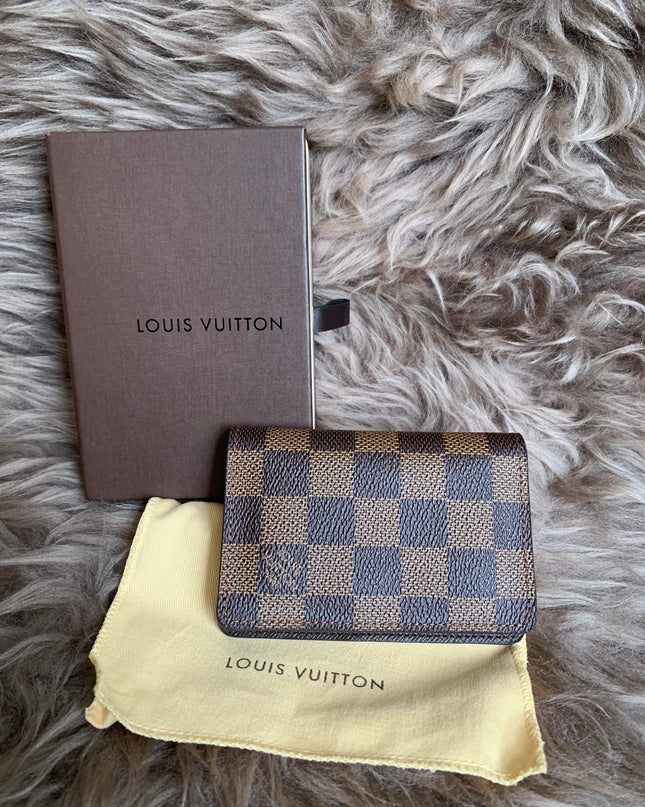 LOUIS VUITTON
Damier Ebene Canvas Pocket Organizer