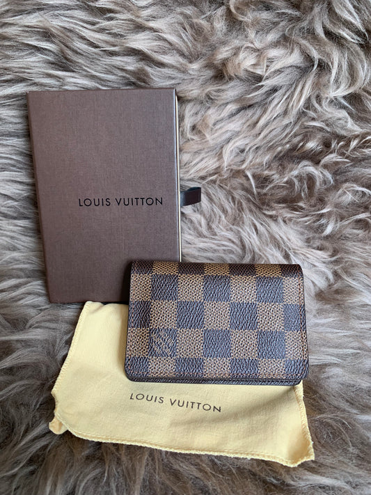 LOUIS VUITTON
Damier Ebene Canvas Pocket Organizer