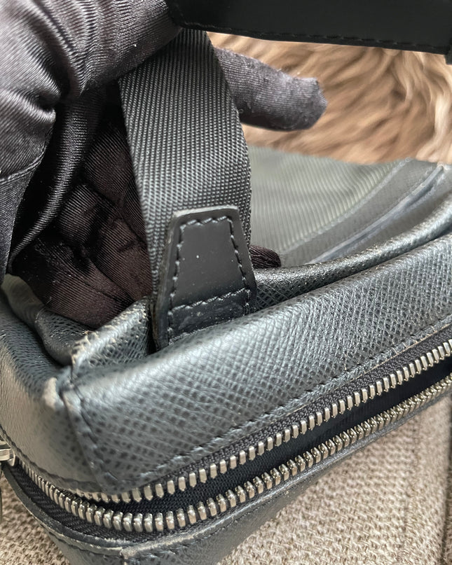 Preloved Authentic Louis Vuitton Taiga Leather Crossbody Bag – Épicéa Green, Silver Hardware