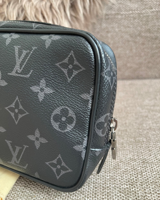 Preloved Authentic Louis Vuitton Monogram Eclipse Toiletry Pouch 25