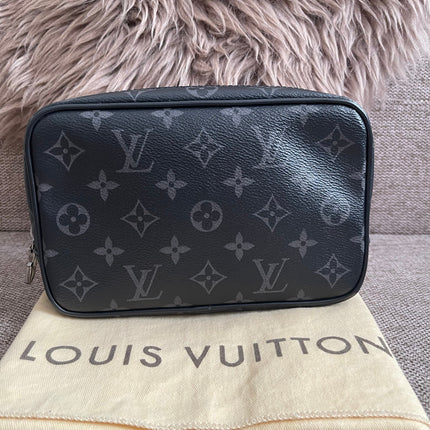 Preloved Authentic Louis Vuitton Monogram Eclipse Toiletry Pouch 25