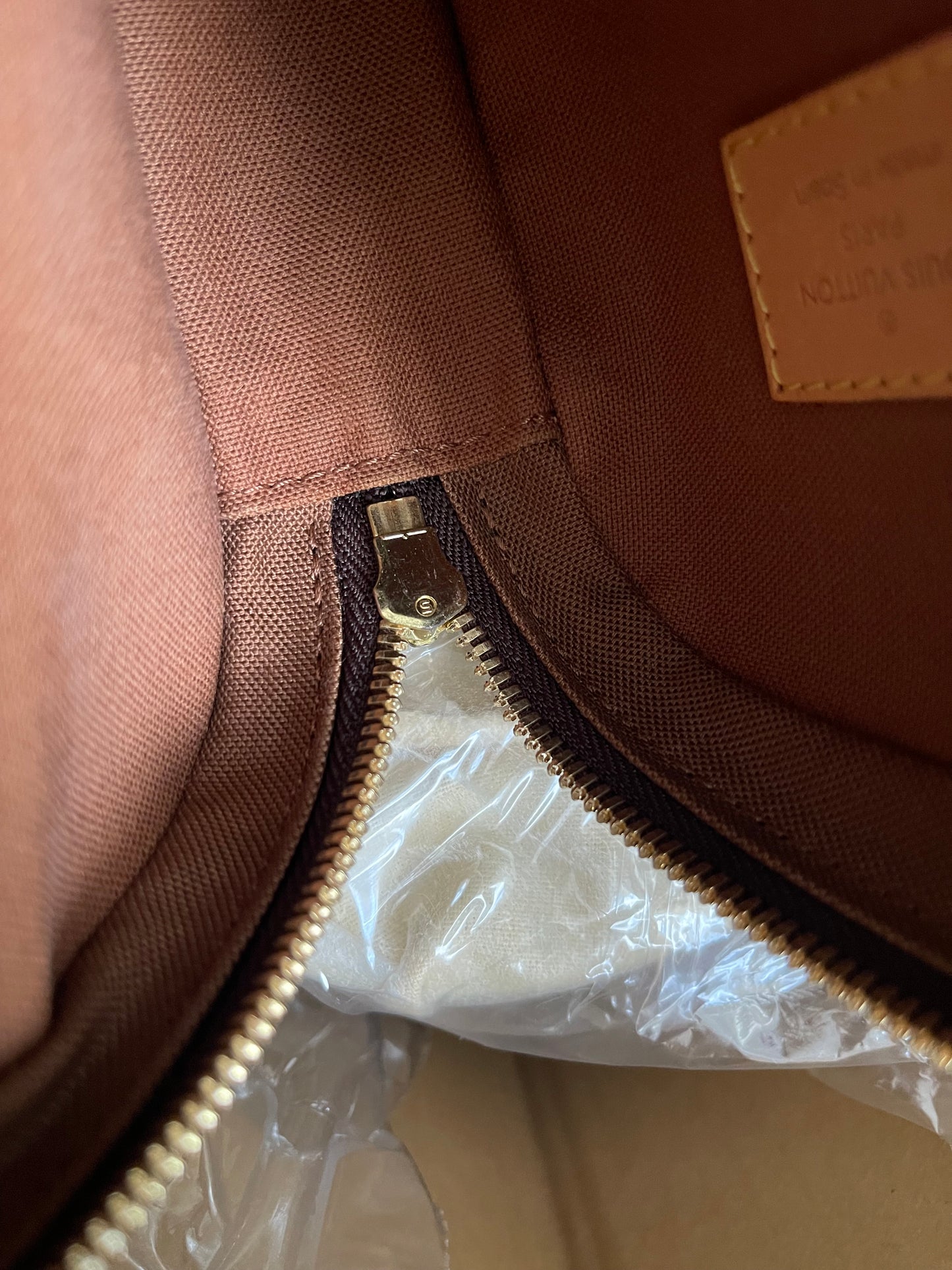 Preloved Louis Vuitton Pre-Owned
2004 Pochette Gange belt bag