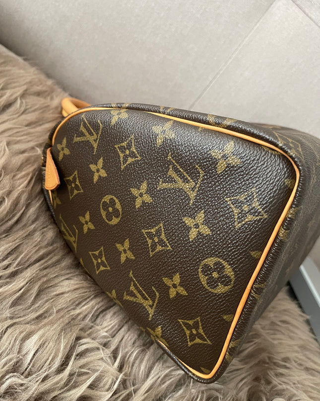 Preloved Authentic Louis Vuitton Speedy 25