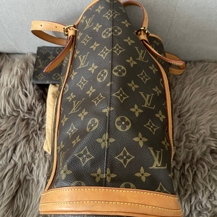 Preloved Authentic Rank B- Louis Vuitton Pre-Owned 2004 GM monogram bucket bag
