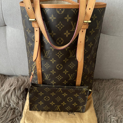 Preloved Authentic Rank B- Louis Vuitton Pre-Owned 2004 GM monogram bucket bag