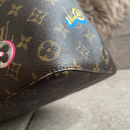 Preloved Authentic Louis Vuitton NéoNoé BB — Monogram Love Lock (Limited Edition)
