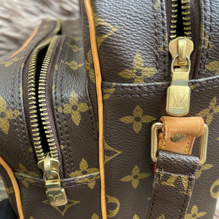 Preloved Louis Vuitton 2005 Nil messenger bag