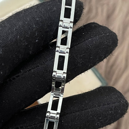 Preloved Authentic RANK AB Gucci Silver Stainless Steel 3900L watch 12 mm