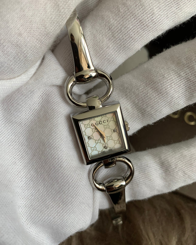 Gucci Tornavoni Women's Watch, 0.7 inch (18 mm), Quartz, White Pearl YA120517