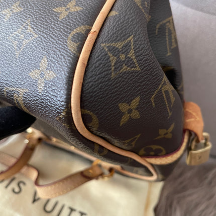 Preloved Authentic Louis Vuitton Montorgueil PM bag in monogram canvas