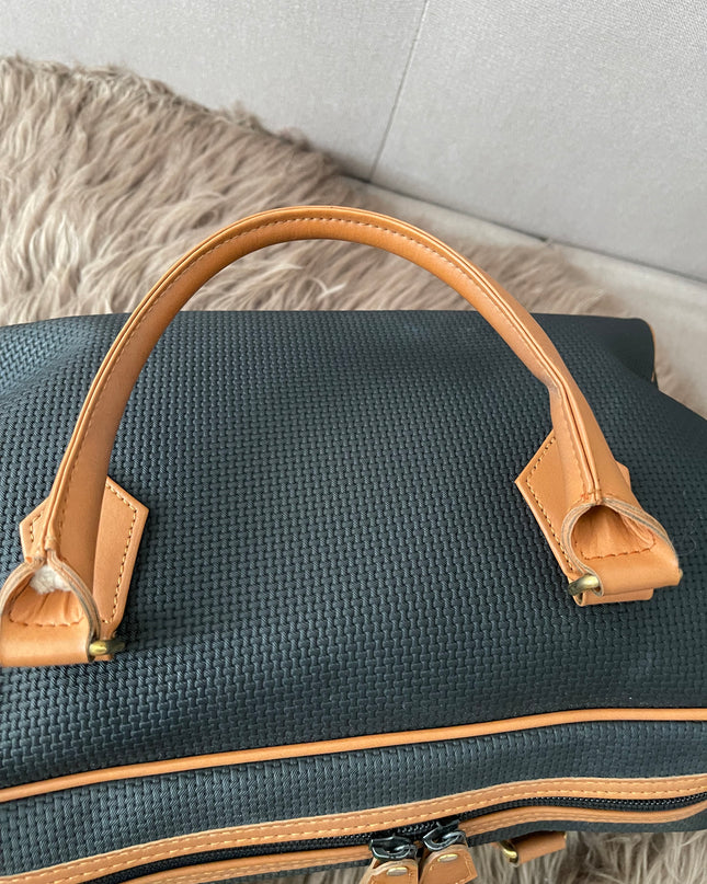 Preloved Authentic YSL Boston bag