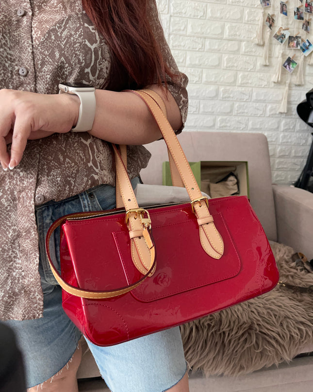 Louis Vuitton Monogram Vernis Rosewood Avenue shoulder bag