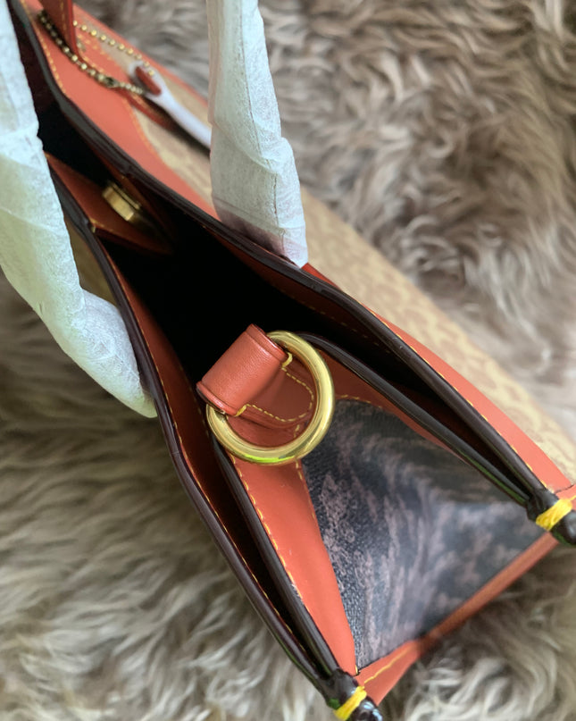COACH Field Tote in Signature Canvas with Horse & Carriage Print