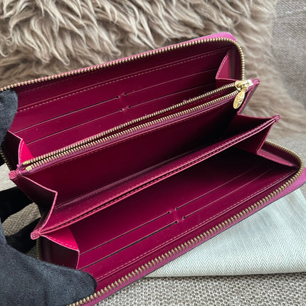 Preloved Authentic Louis Vuitton Vernis Zippy Wallet