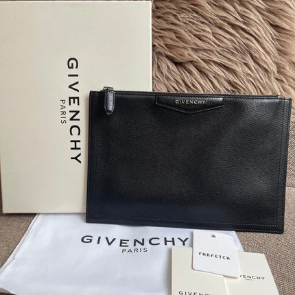 Preloved Authentic Givenchy Antigona Pochette Black Goat Leather