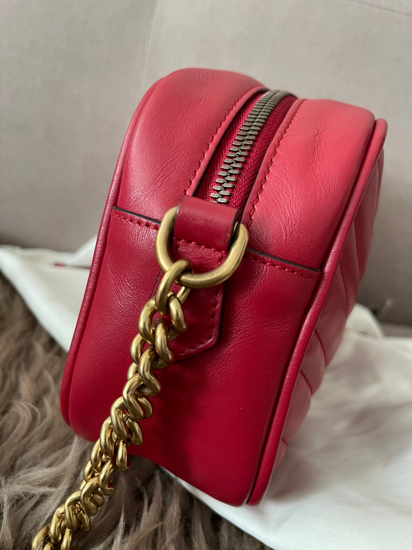 Preloved Authentic Gucci GG Marmont Camera Bag
