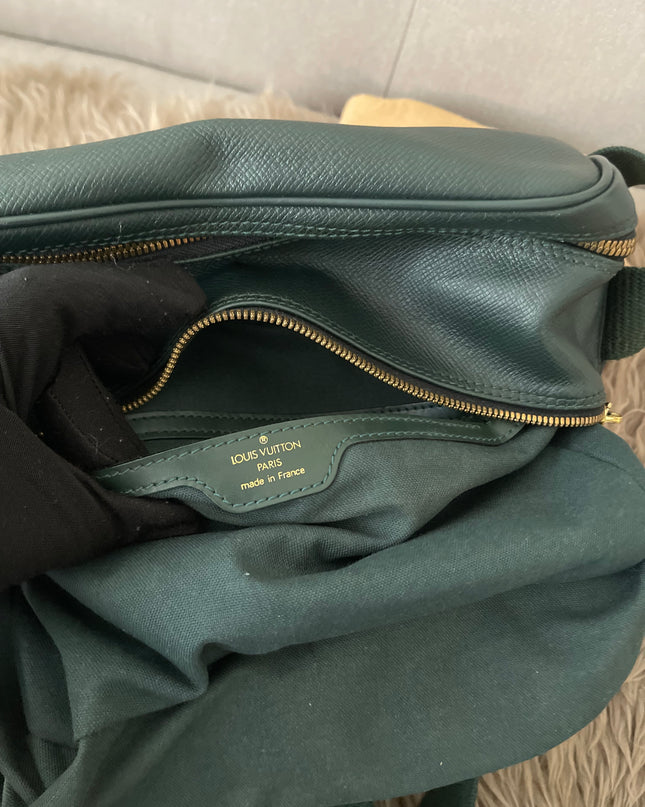 Preloved Authentic Louis Vuitton Green Taiga Leather Reporter PM Messenger Bag