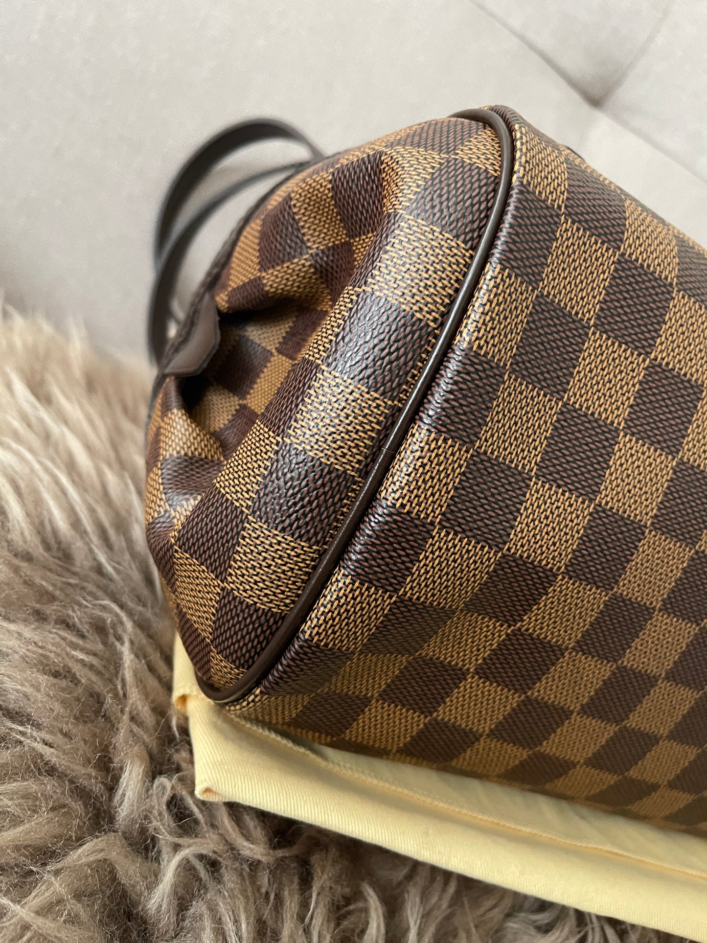 Preloved Authentic Louis Vuitton Damier Rivington PM shoulder bag