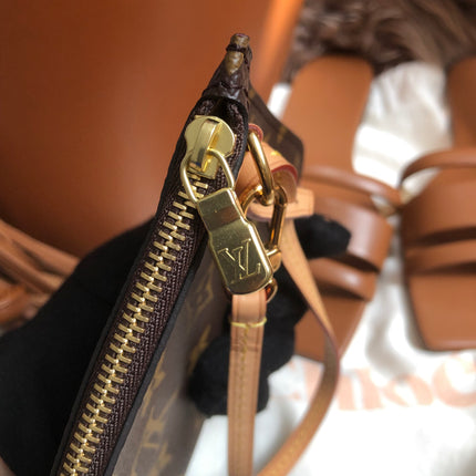 Preloved Louis Vuitton Monogram Neverfull Pouch