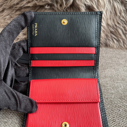 Preloved Authentic Prada Portafoglio Verticale Piccolo Small Vertical Wallet