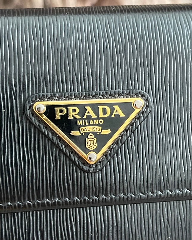 Preloved Authentic Prada Vitello Move Triangle Logo Trifold Wallet – Black