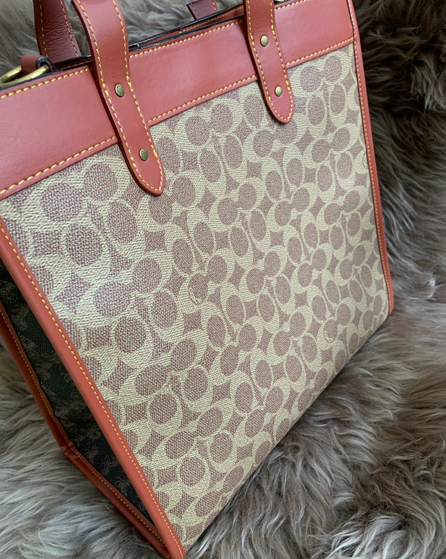 COACH Field Tote in Signature Canvas with Horse & Carriage Print