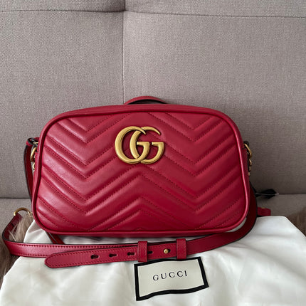Preloved Authentic Gucci GG Marmont Camera Bag